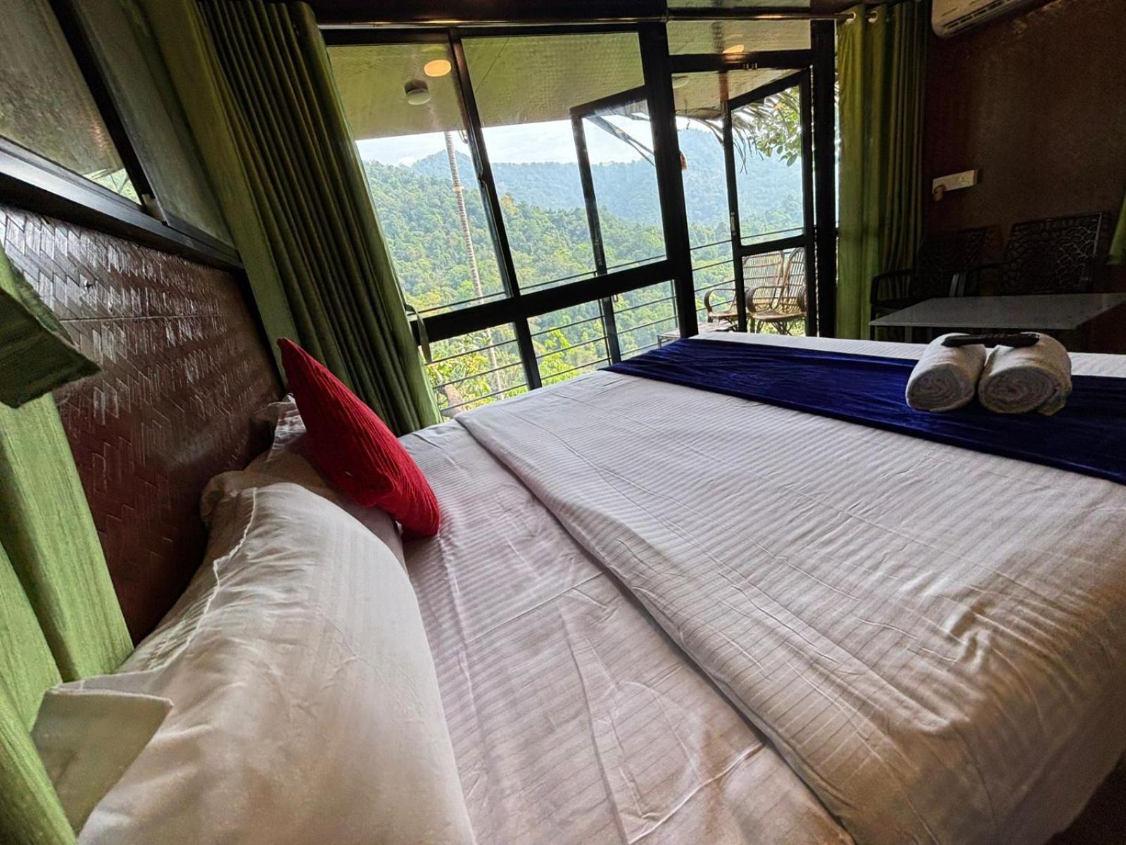 Holistic Stay Eco-Resort & Ayurvedic Retreat Paithalmala Zewnętrze zdjęcie
